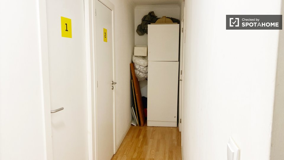 Double room Lisbon, 6 beds — photo 15