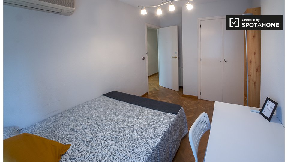 Double room Valencia, 5 beds — photo 3