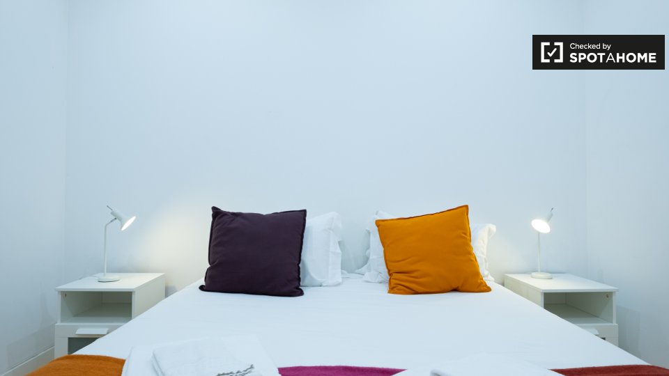 Apartment Lisbon, 2 beds — photo 17