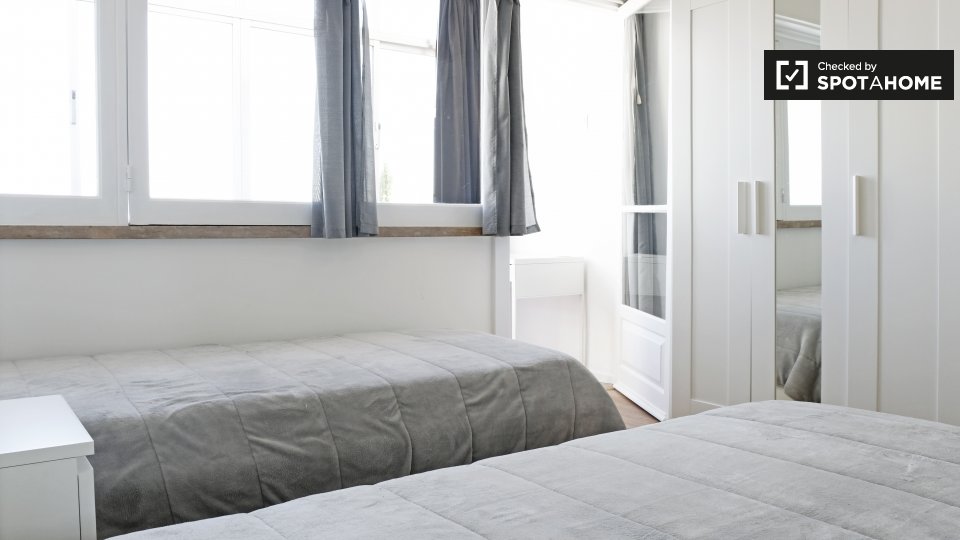 Double room Lisbon, 4 beds, 120m² — photo 3