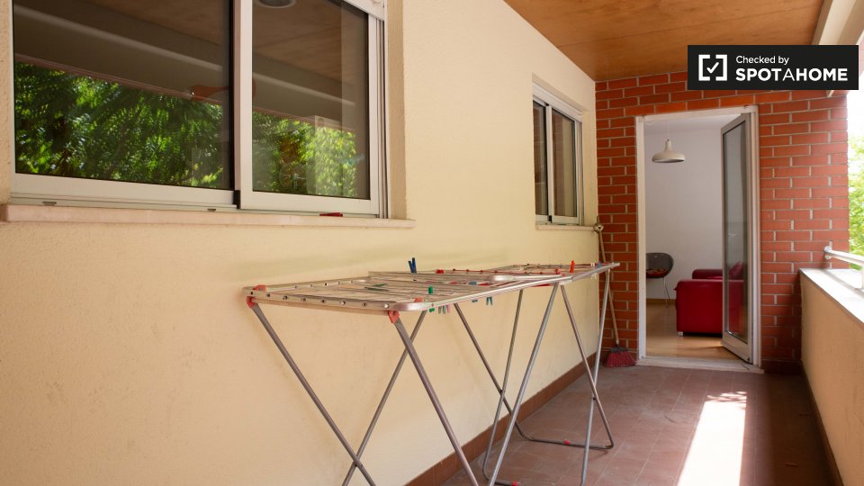 Double room Lisbon, 4 beds, 130m² — photo 6