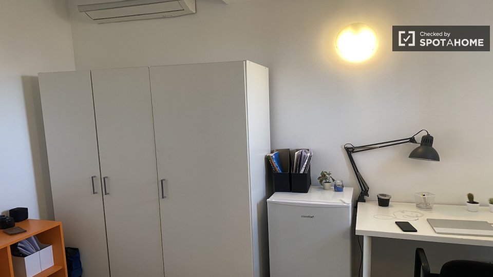 Double room Rome, 3 beds — photo 3