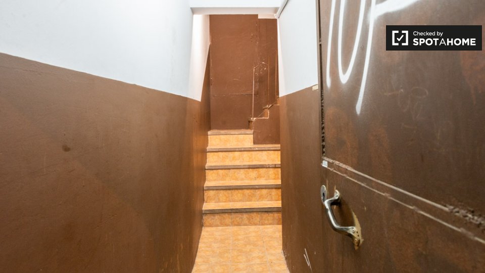 Double room Barcelona, 2 beds, 40m² — photo 16