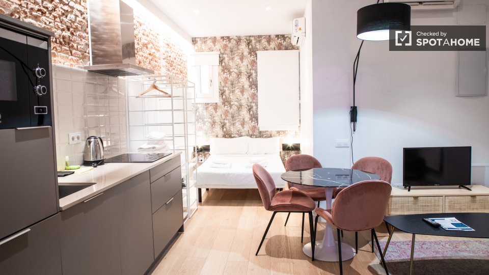 Apartment Madrid, 1 bed — photo 1