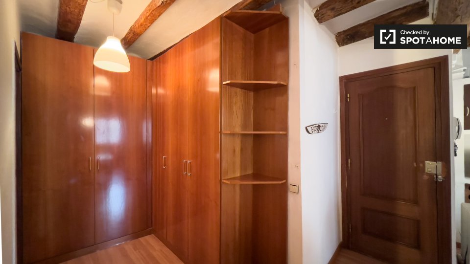 Apartment mono Barcelona, 60m² — photo 10