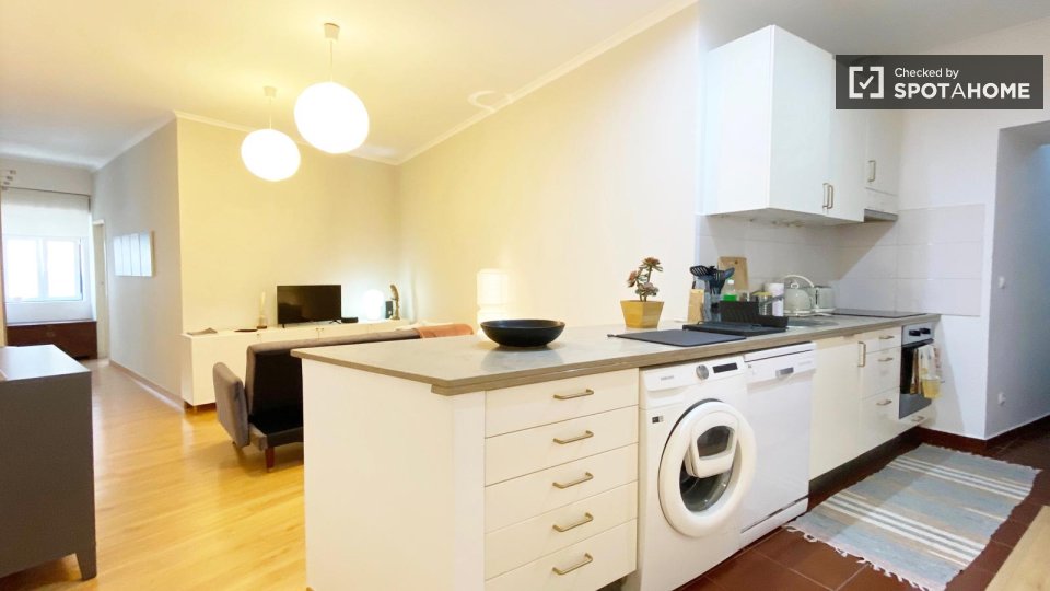 Double room Lisbon, 2 beds, 80m² — photo 39