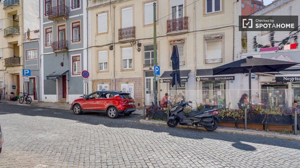 Apartment Lisbon, 2 beds — photo 50
