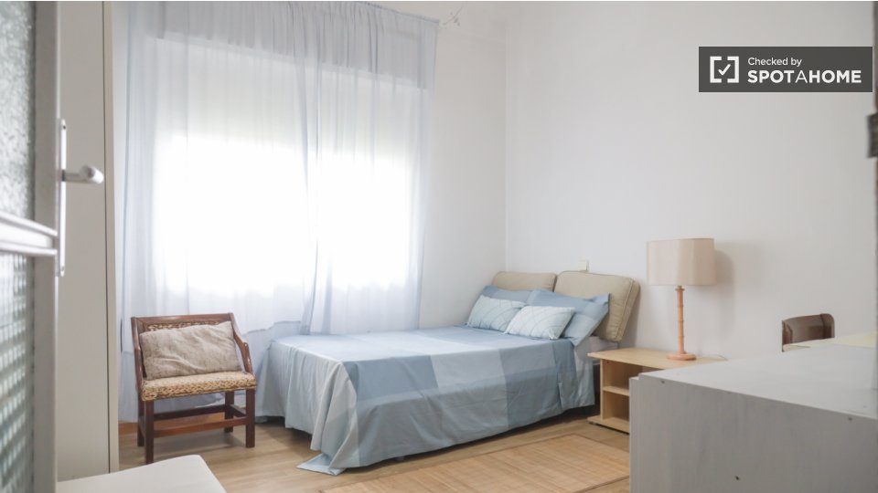 Double room Madrid, 4 beds — photo 3