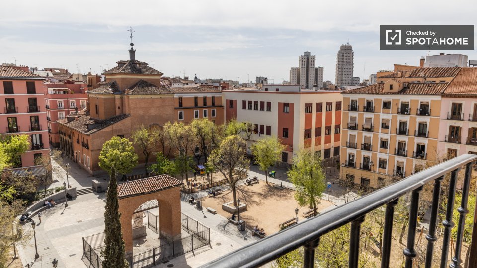 Double room Madrid, 4 beds — photo 14