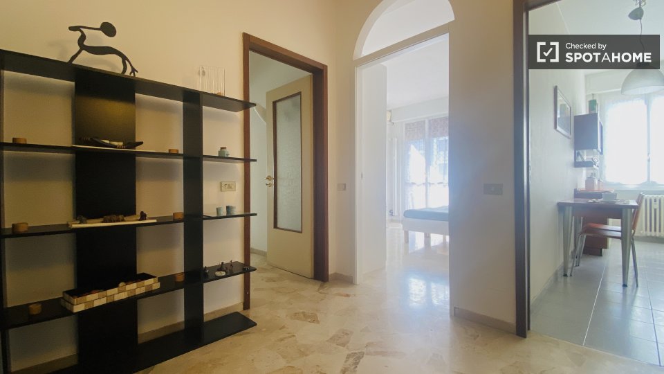 Double room Milan, 2 beds — photo 8