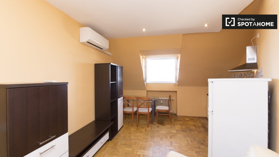 Apartment Madrid, 1 bed, 70m² — photo 2