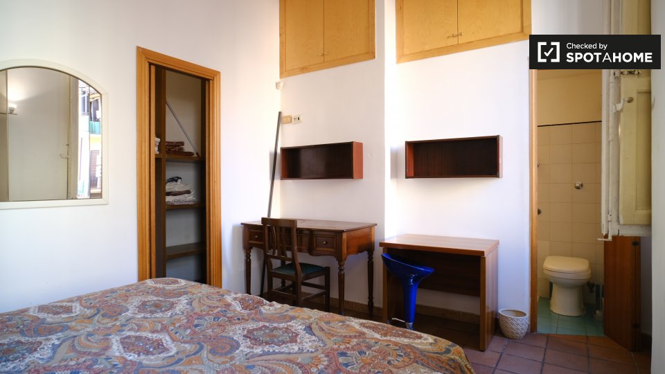 Double room Rome, 3 beds — photo 1
