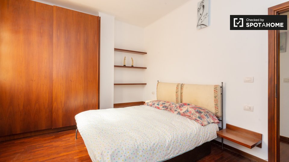 Double room Milan, 3 beds — photo 2