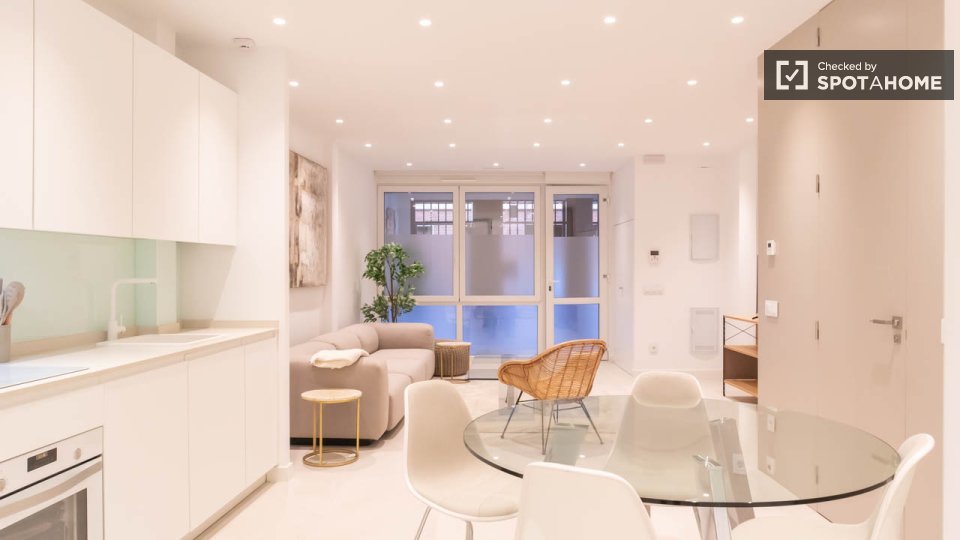 Apartment Madrid, 2 beds, 105m² — photo 16