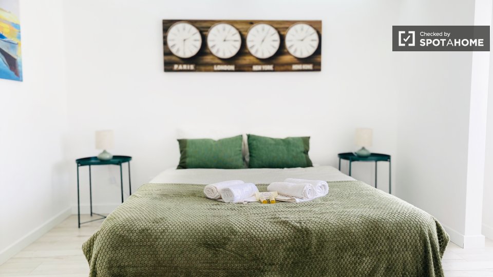 Apartment mono Lisbon — photo 22