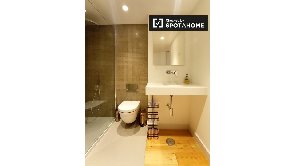 Apartment Lisbon, 1 bed, 70m² — photo 16