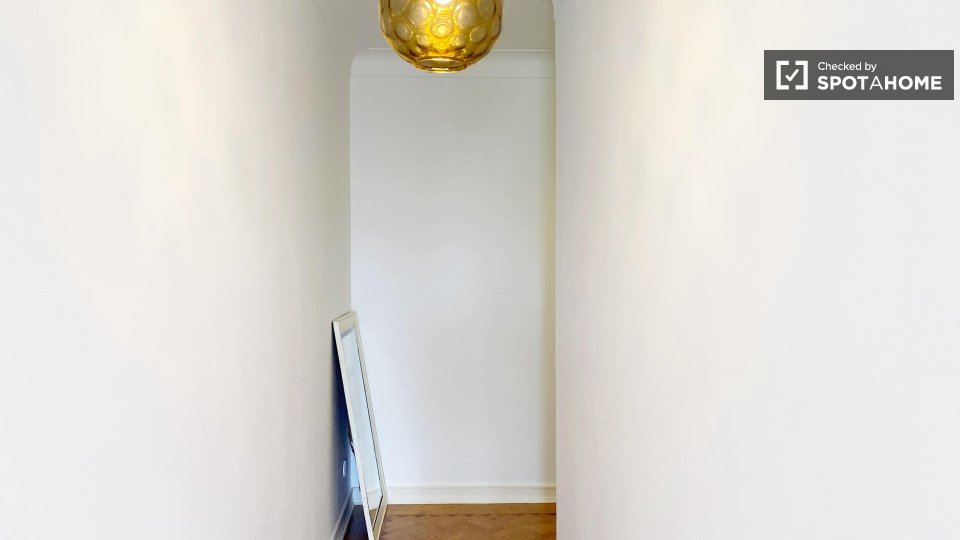 Apartment Lisbon, 1 bed — photo 14