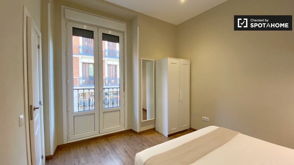 Apartment Madrid, 2 beds, 67m² — photo 1