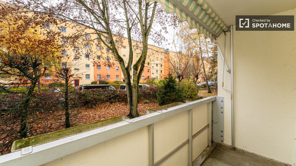 Double room Berlin, 4 beds, 67m² — photo 10
