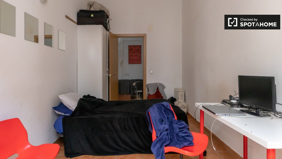 Double room Madrid, 4 beds — photo 4