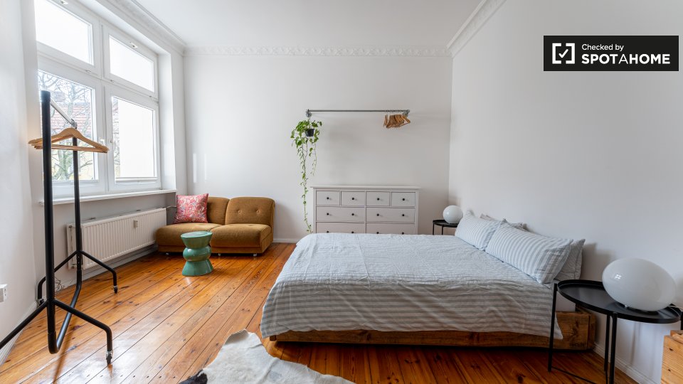 Apartment Berlin, 1 bed, 76m² — photo 1