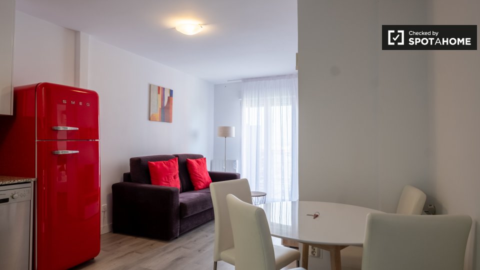 Apartment Madrid, 1 bed, 47m² — photo 1