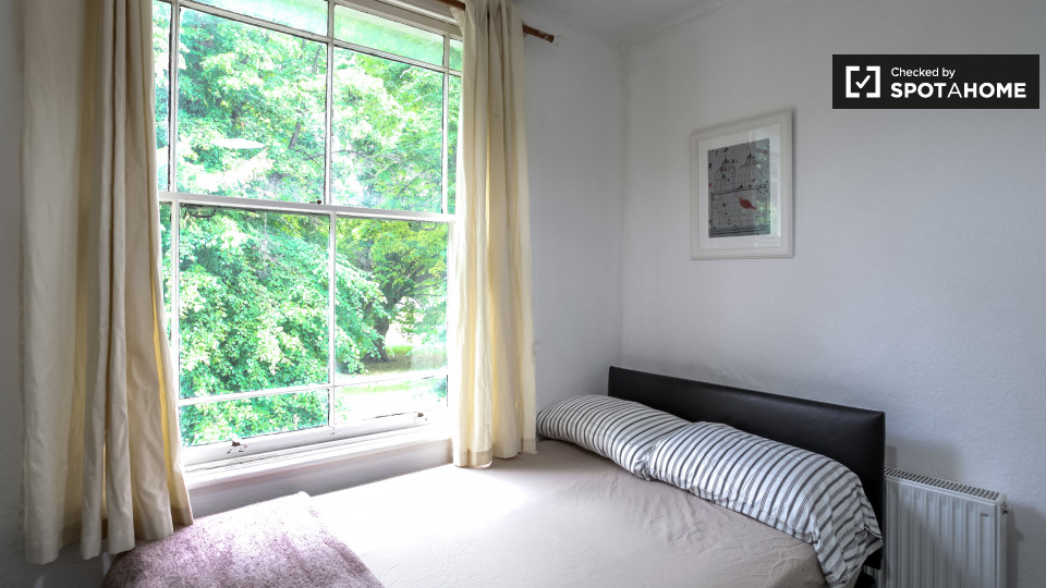 Double room London, 5 beds — photo 2