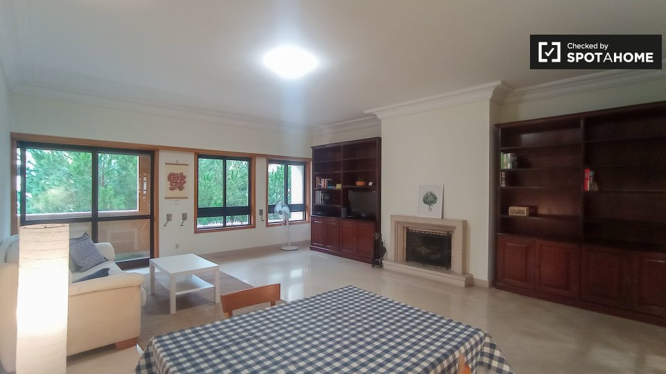 Double room Lisbon, 5 beds, 300m² — photo 17