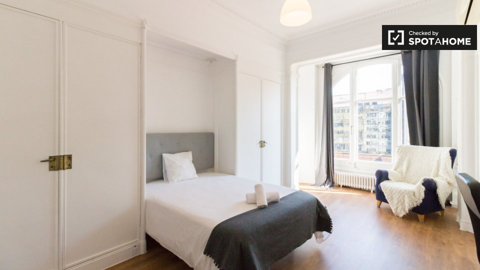 Double room Barcelona, 8 beds, 200m² — photo 1