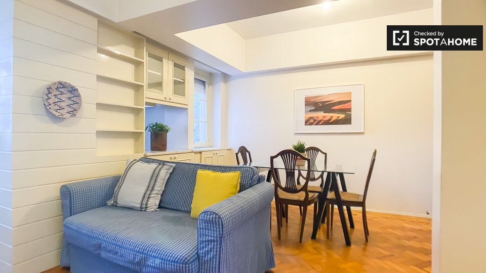 Double room Lisbon, 2 beds — photo 9