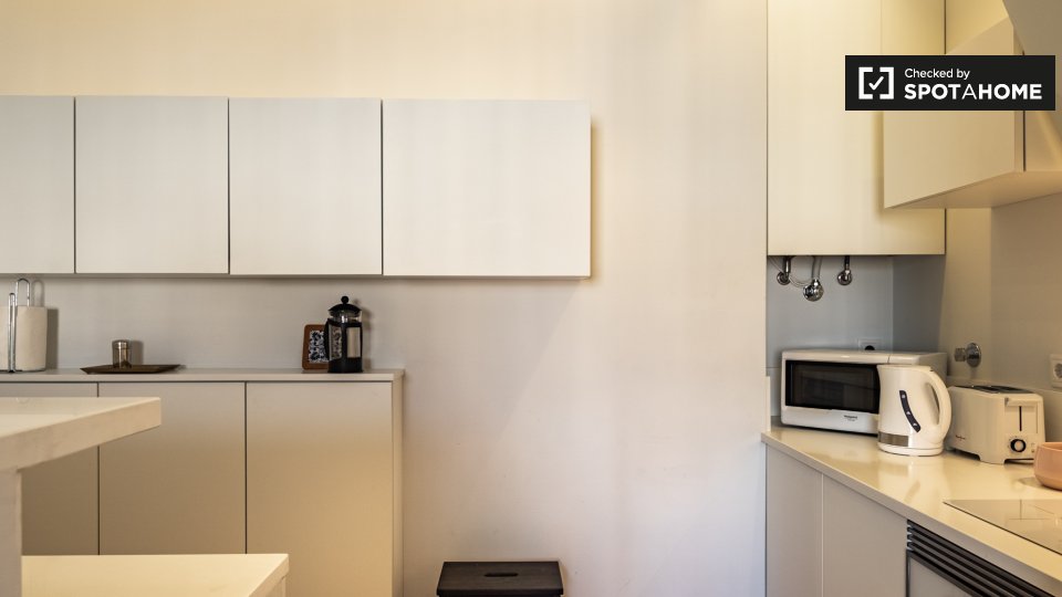 Apartment Lisbon, 3 beds, 110m² — photo 8