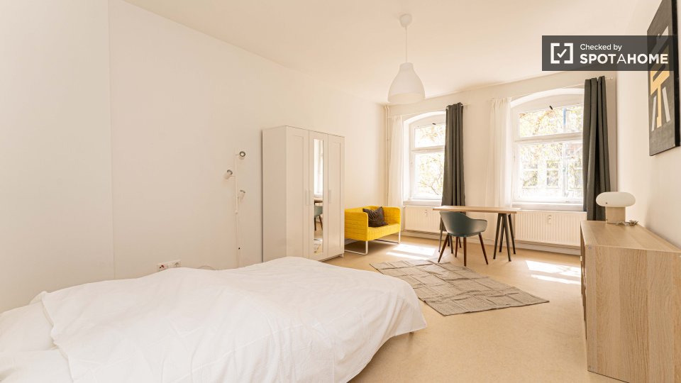 Double room Berlin, 3 beds — photo 15
