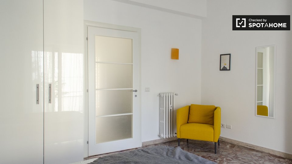 Double room Rome, 6 beds, 140m² — photo 3