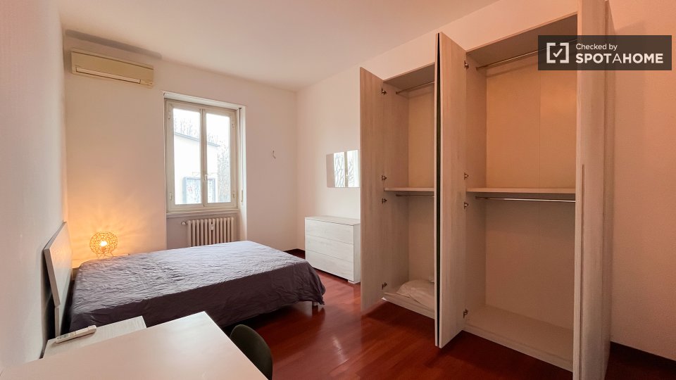 Double room Milan, 3 beds — photo 12