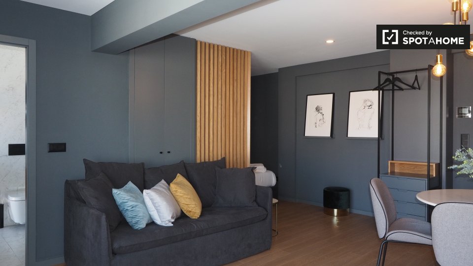 Apartment mono Lisbon, 47m² — photo 2