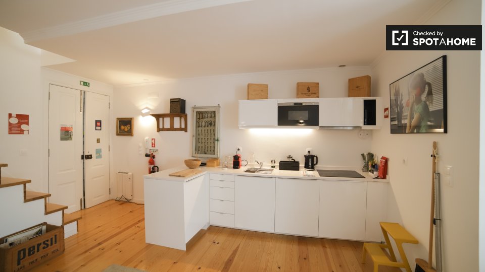 Apartment Lisbon, 1 bed, 75m² — photo 6