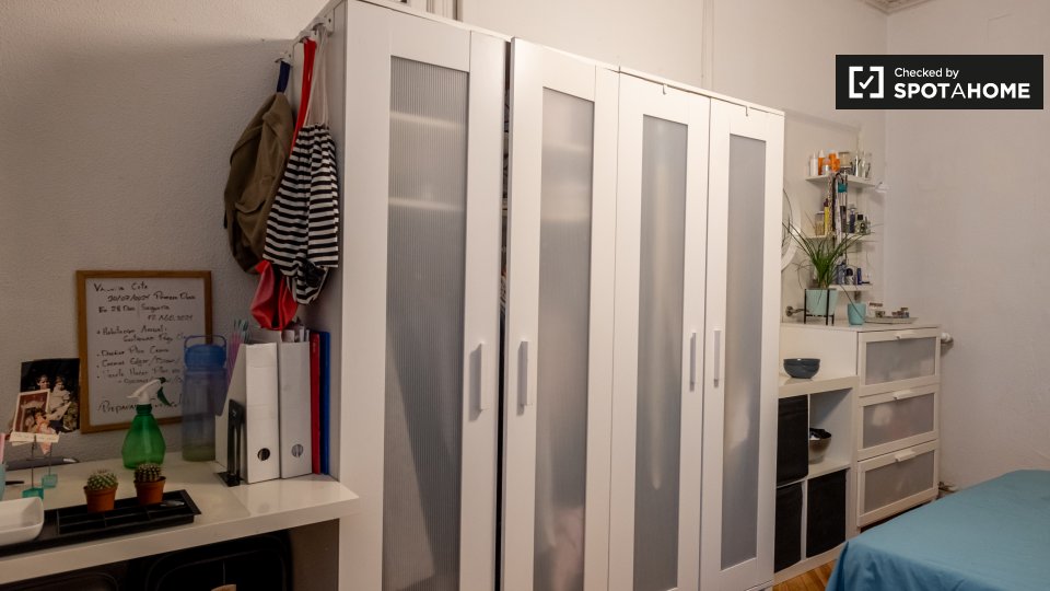 Double room Madrid, 9 beds — photo 3
