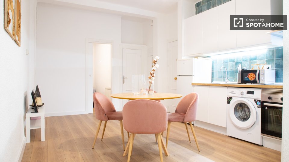 Apartment Madrid, 2 beds — photo 8