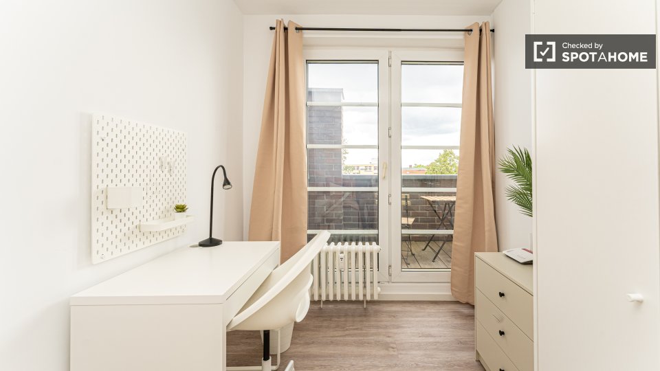 Double room Berlin, 4 beds, 60m² — photo 14