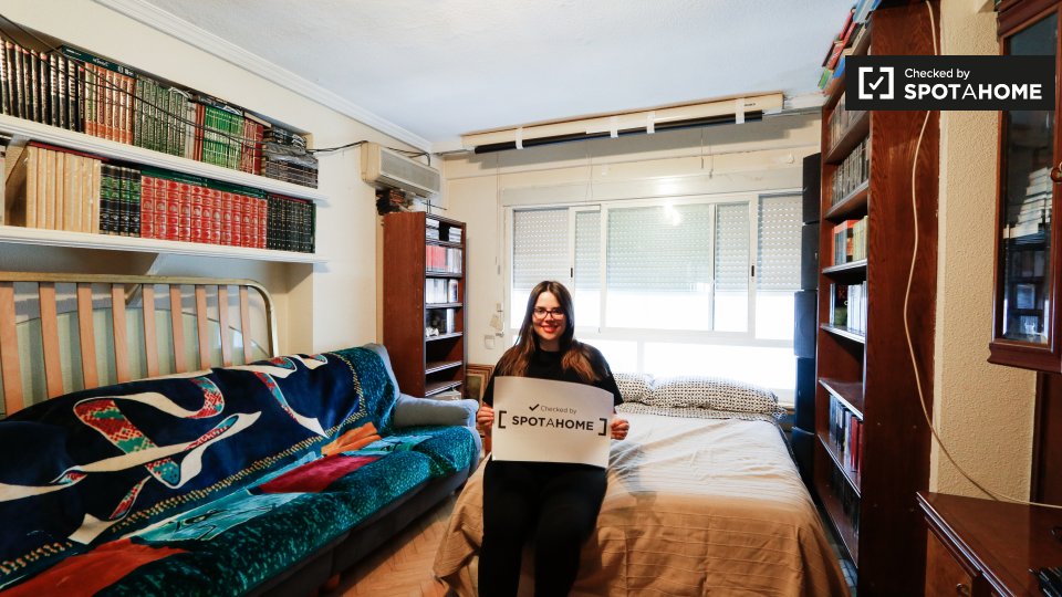 Double room Madrid, 5 beds, 125m² — photo 11