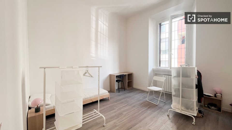 Double room Milan, 3 beds, 70m² — photo 62