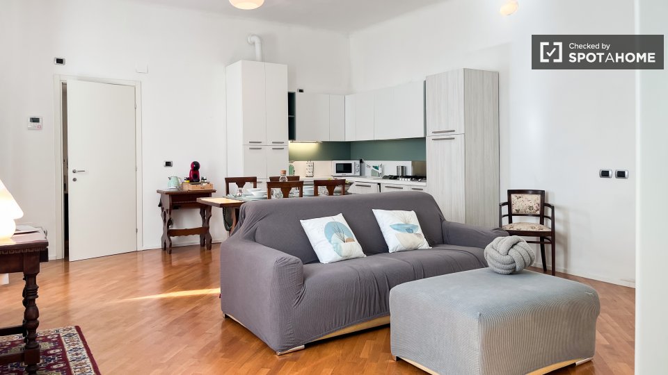 Apartment Milan, 1 bed — photo 1