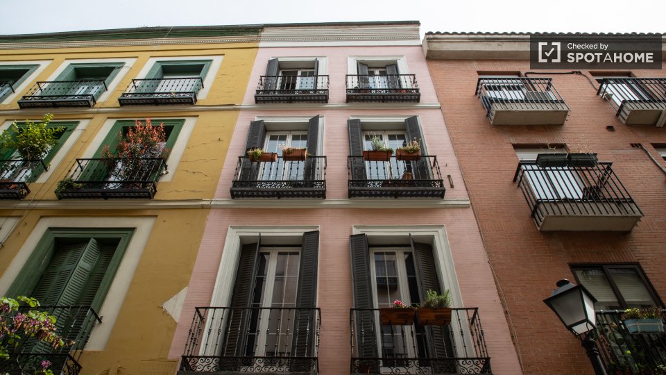 Double room Madrid, 3 beds, 125m² — photo 8