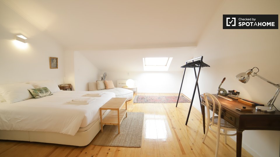 Apartment Lisbon, 1 bed, 75m² — photo 8