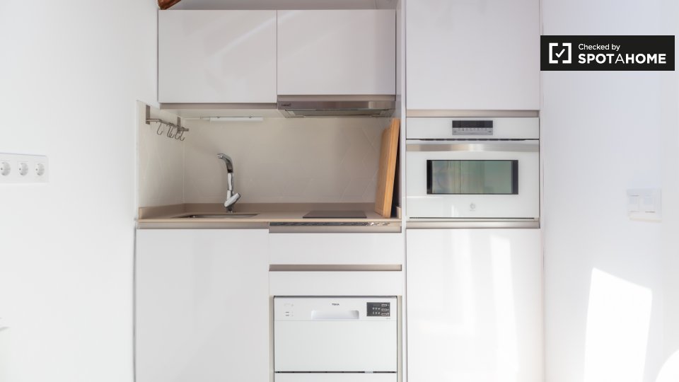 Apartment Madrid, 1 bed, 25m² — photo 9