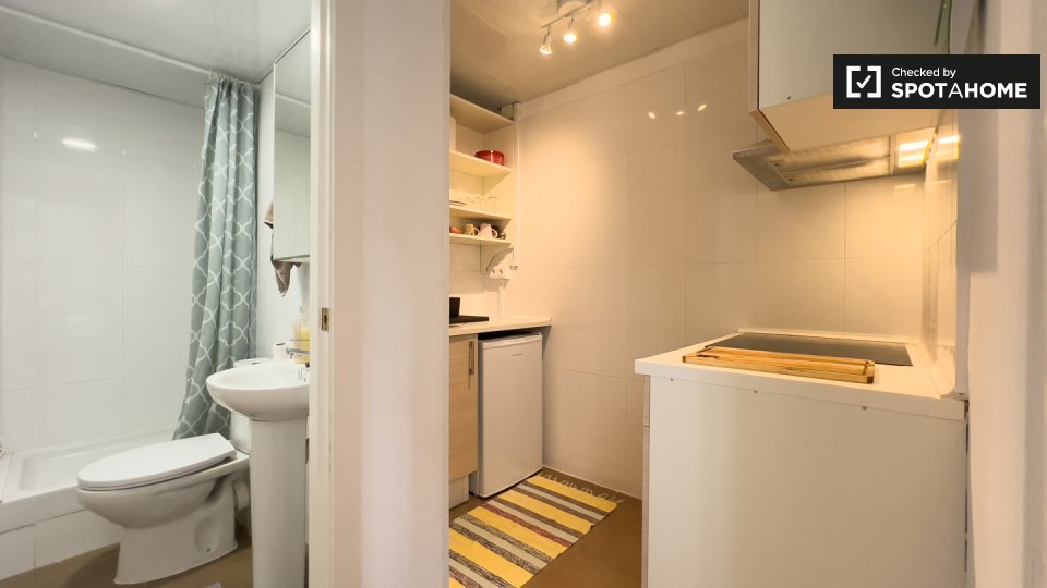 Apartment Barcelona, 1 bed, 36m² — photo 15