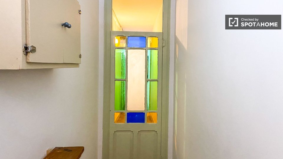 Double room Lisbon, 6 beds — photo 8