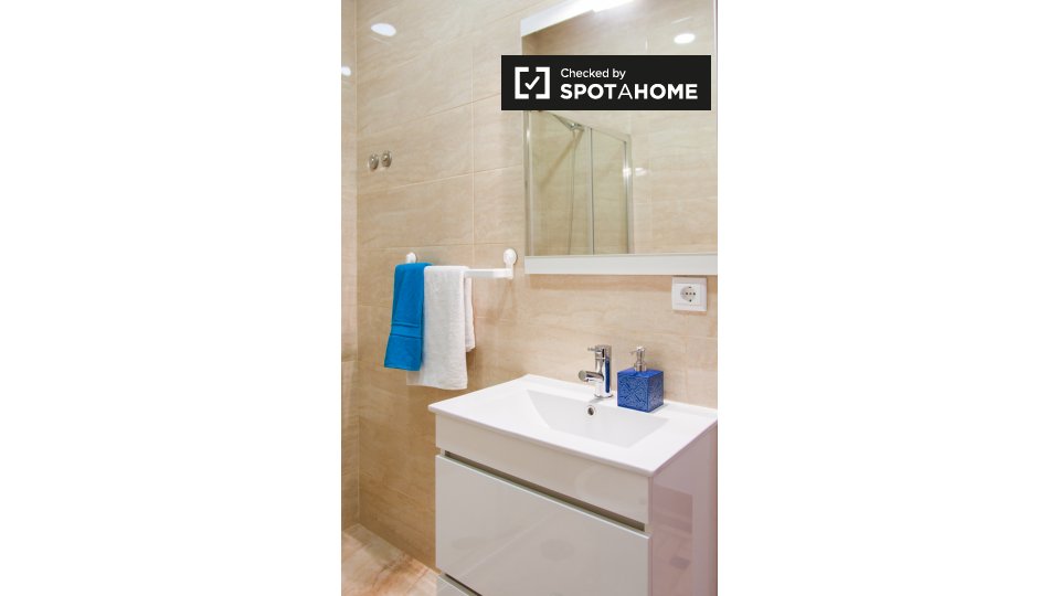Double room Porto, 5 beds, 300m² — photo 10
