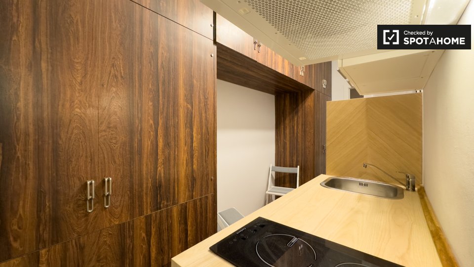 Double room Barcelona, 2 beds, 60m² — photo 10