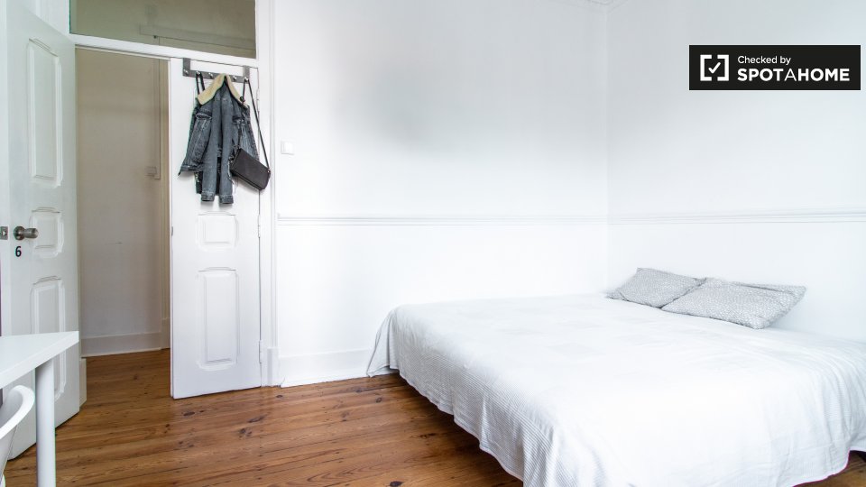 Double room Lisbon, 7 beds, 110m² — photo 4